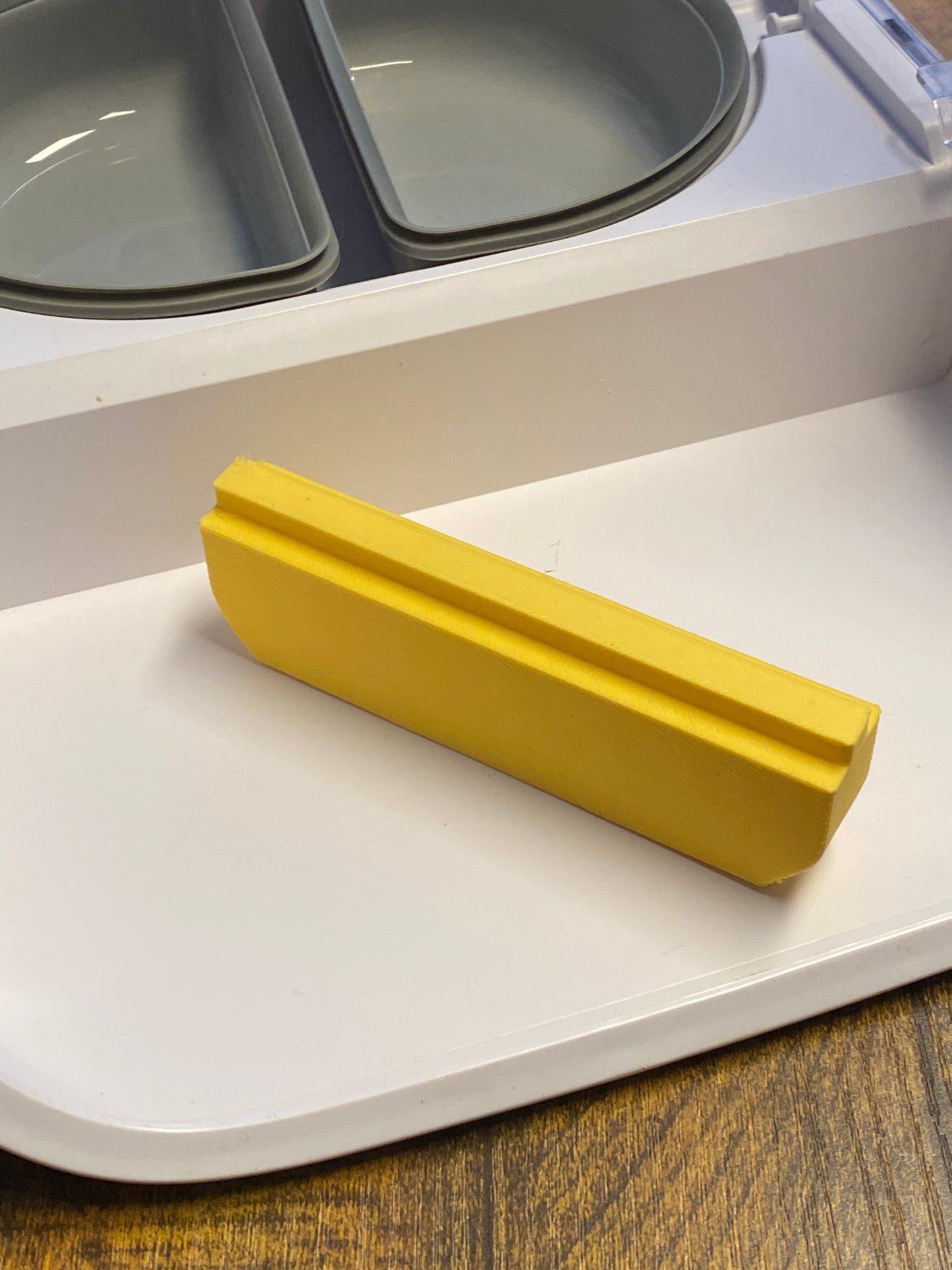 Center bar for half-shells SureFeed® Connect automatic feeders I 3D printing
