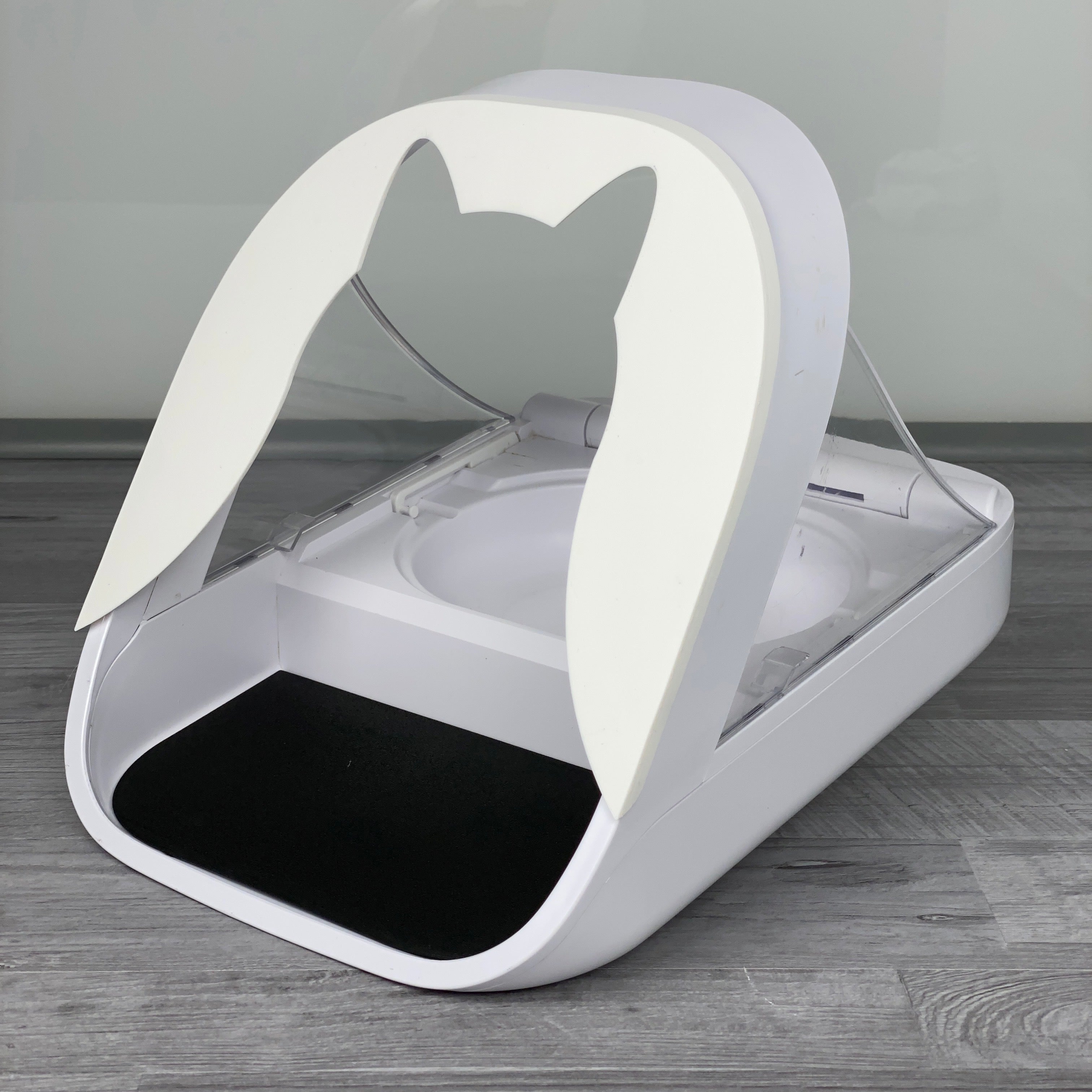 Microchip activated hotsell cat feeder