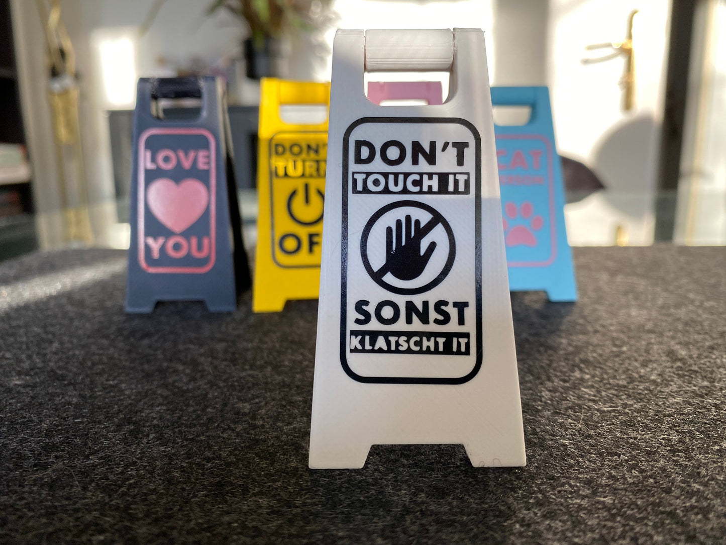 Mini Klappschild Floor Stand Sign 3D-Druck voll personalisierbar - slofe3d