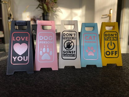 Fully personalised mini A-board sign | 3D-printed – SLOFE3D